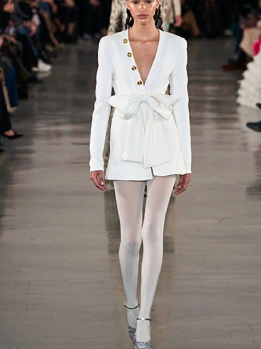 ❤️ RUNWAY 2022 Giambatista Vally Front Bow golden button short dress